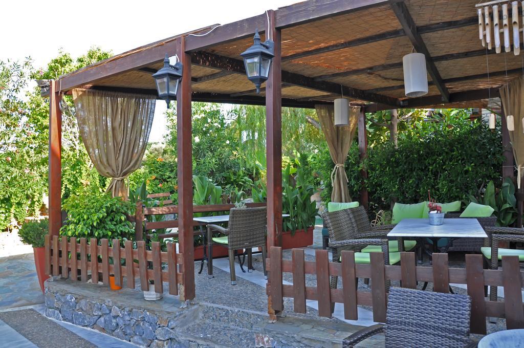 Poledas Apartments Georgioupoli Rum bild